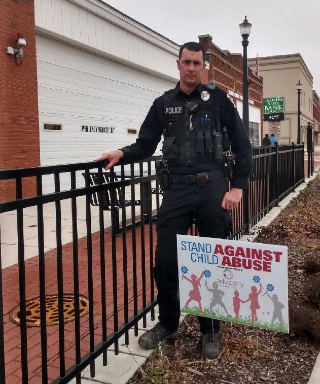 Mt. Sterling, IL Police Department Stands Against Child Abuse